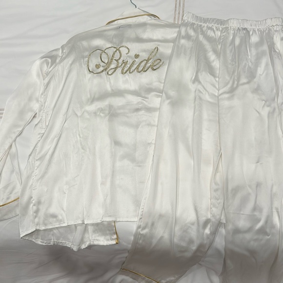 Bride White Robe and Pants Silky Set - Picture 1 of 3